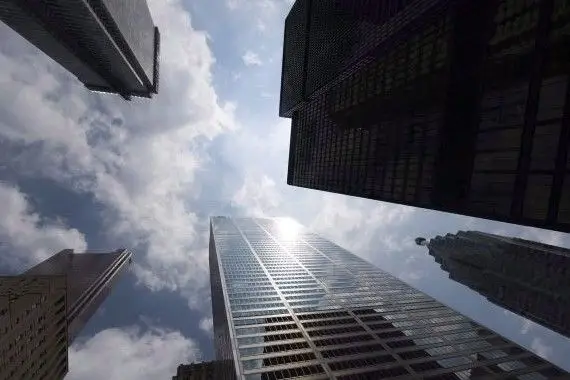 Les concurrents aux grandes banques font des gains, mais ont encore du chemin à faire