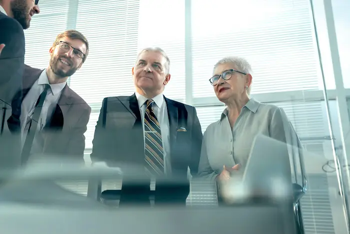 Vers un monde sans gestionnaire?